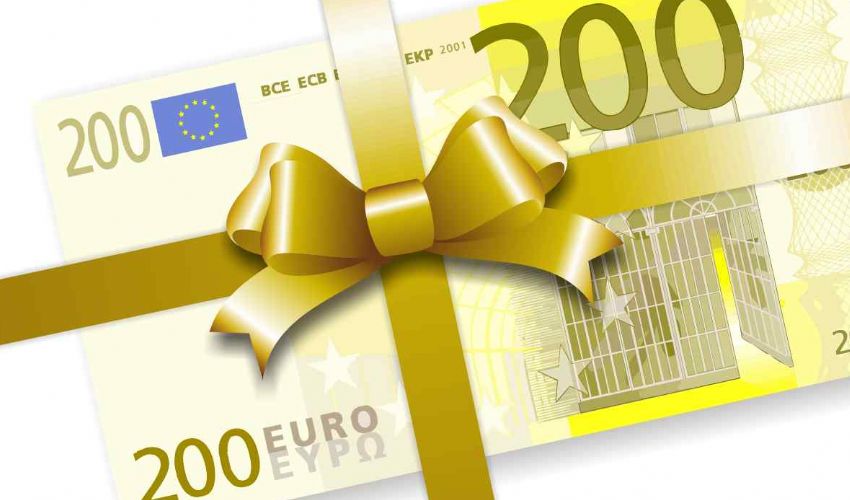 bonus 200 euro confermato a luglio stipendio